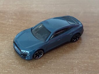 Hot Wheels - 12 autíček dle foto - 9