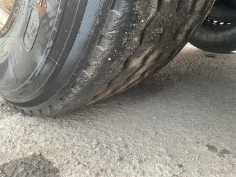 Naves Schwarzmuller - 9