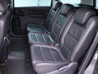 Volkswagen Sharan 2,0 TDI 4Motion Highline Xenon (2012) - 9