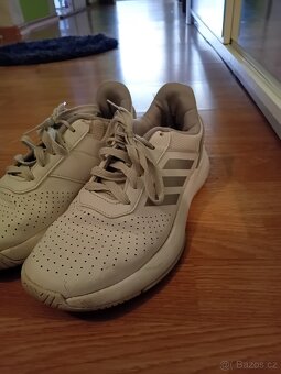 Bílé sportovní pohodlné tenisky Adidas, velikost 41 - 9