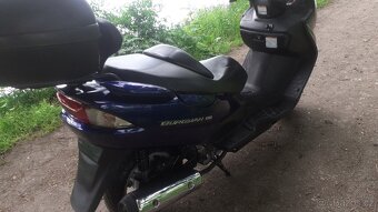Suzuki Burgman 150 - 9