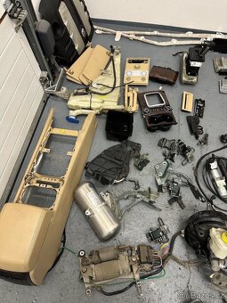 VEŠKERÉ NÁHRADNÍ DÍLY Volkswagen Touareg 3.0tdi - 9