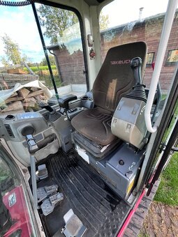 Minibagr Takeuchi TB235 - 9