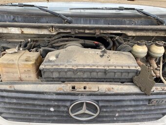 Mercedes Benz 815d - 9