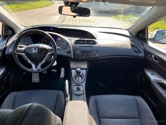 Prodám Hondu Civic 1.8 i-vtec po facelift - 9