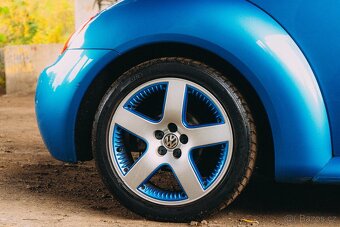 Volkswagen New Beetle 1.6 75 kW | DOVOZ DE | SERVISKA - 9