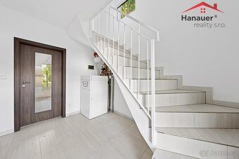 Prodej rodinného domu 113 m2, Děčín - Chmelnice s pozemkem 1 - 9