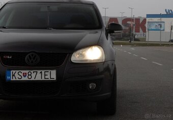 Volkswagen Jetta 1.9 TDI Sportline - 9