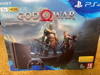 Playstation 4 Slim 1 TB - 9