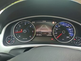 VW Touareg 3,0 v6  193kw - 9