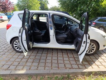 Opel Meriva - 9