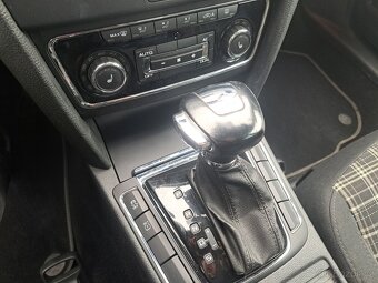 Škoda Superb 2, 2.0 TDI, 125 kW, DSG, 11/2012 navi, tažné - 9