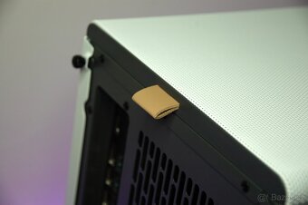 HERNÍ PC- AM5 Ryzen 5 8400F, RTX 5060 8GB, 32GB RAM, SSD 1TB - 9