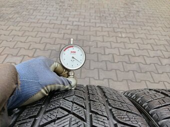 285/40/21 zimní pneu pirelli - 9