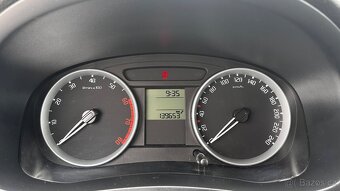 ŠKODA FABIA II 1.2HTP 1.MAJITEL 139 TIS KM KOMBI TAŽNÉ - 9