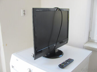 MALÁ LCD TV LG - 22" - 55cm - 9