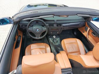 BMW 320i E93 - manual - cabrio - kůže - 9