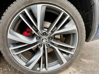 Alu kola Ignite 255/40 R20+letni sada - 9