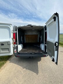 Opel Vivaro LONG - 9