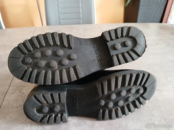 Kotníkové boty ESPRIT vel.40 - 9