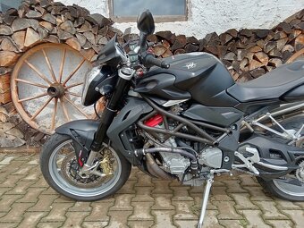 MV AGUSTA BRUTALE 1090 - 9
