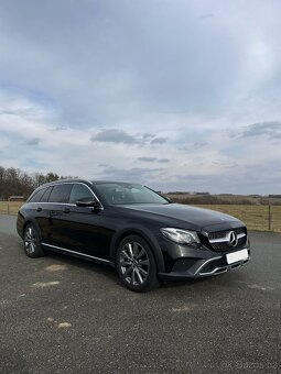 Mercedes Benz E220d - 9