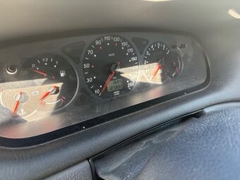 Citroën C5 2.0 HDI Break 121 332 km– Nová STK - 9