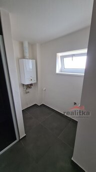 Pronájem bytu 90 m2, 3+1 se zahradou v rodinném domě, Hněvoš - 9