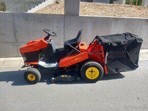 Prodám zahradní traktor Outils-wolf   Etesia 100 Hydro - 9