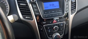 Hyundai i30 1.6 CRDi 81kW,2015 - 9