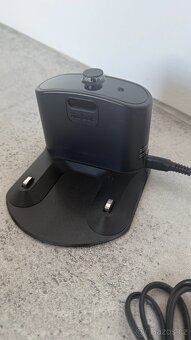 Robotický vysavač iRobot Roomba i7 - 9