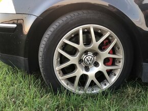 Volkswagen Passat 4.0i W8 - 9