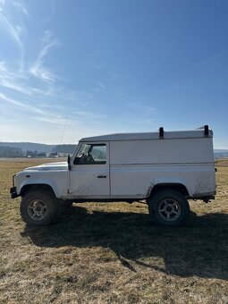 Land Rover Defender 110 Puma 2.4TDCi - 9
