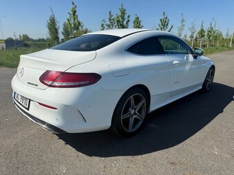 Mercedes-Benz C 220 D Coupe stk 4/27 bohatá výbava - 9