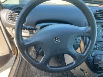 Citroën Xsara Picasso 1.6 benzin 70kW nová STK - 9