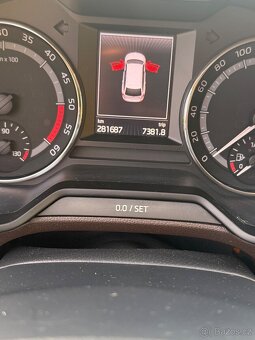 Škoda Octavia 3 SCOUT 2.0 TDi 135kW - DSG - 4x4 - tažné - 9