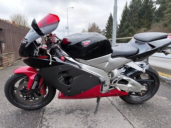 Aprilia Rsv 1000 - 9