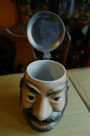 Pěkný,starý, zajímavý porcelánový korbel- hlava myslivce - 9