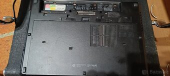 HP ElitteBook 8570w - 9