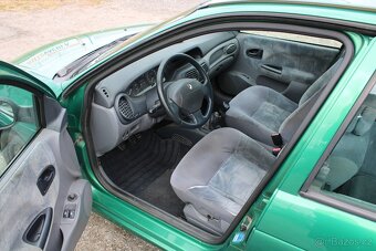 Renault Mégane, 1,6i 79KW, STK 7/2026, r.v. 2000 - 9
