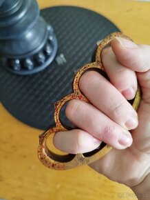 Batman Arkham Origins: Black Mask Arsenal limitace 500kusu - 9