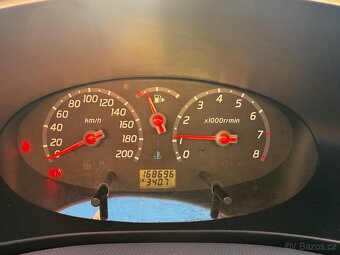 Nissan Micra 1.2 - 9