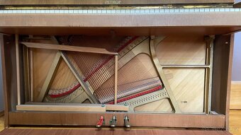 Pianino PETROF - 9