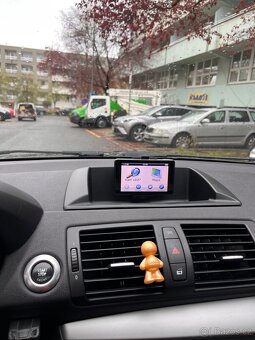 BMW 120I - 9