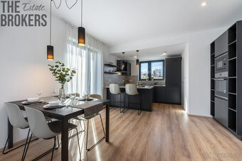 Prodej rodinného domu 4+kk, 118 m2, pozemek 391 m2 , Kostele - 9