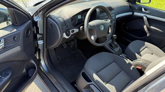 Škoda Octavia II 1.6 FSI 85kW - 9