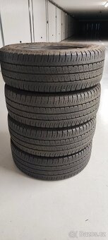 225/65/16C Goodyear Efficient Grip Cargo2, DOT 2422. - 9