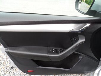 Škoda Octavia 1,6 Tdi 85 kw 1.Majitel,Aut klima,R.V 04/2018 - 9