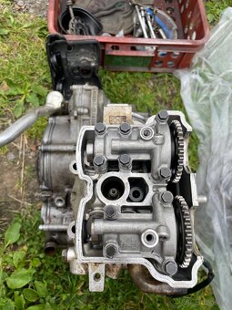 Yamaha yzf 250 - 9