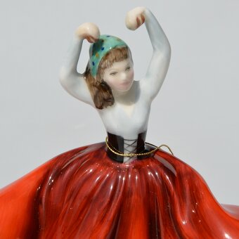 Royal Doulton 2 sběratelské porcelánové sošky - Tanečnice - 9